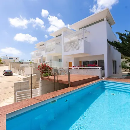 Villa Wealthystays Niceday Hill Villa, 10m Walk To *