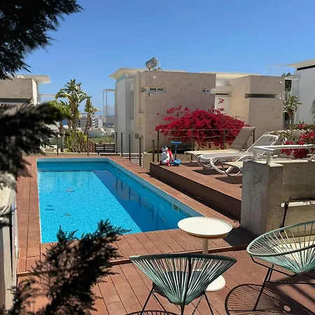 Wealthystays Niceday Hill Villa, 10m Walk To Villa Protaras