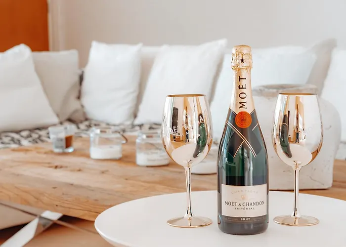 Wealthystays Niceday Hill * Protaras