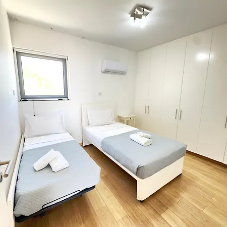 فيلة Wealthystays Niceday Hill بروتاراس